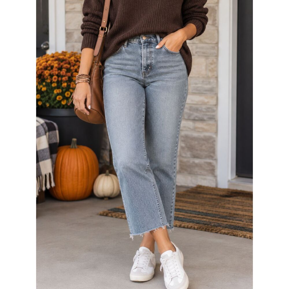 GAP Cheeky Straight High Rise Gray Jeans Raw Hem Button Fly Women's 29 / 8R